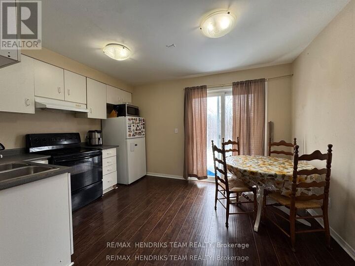 Property Photo:  308 Oakdale Avenue  ON L2P 2T5 