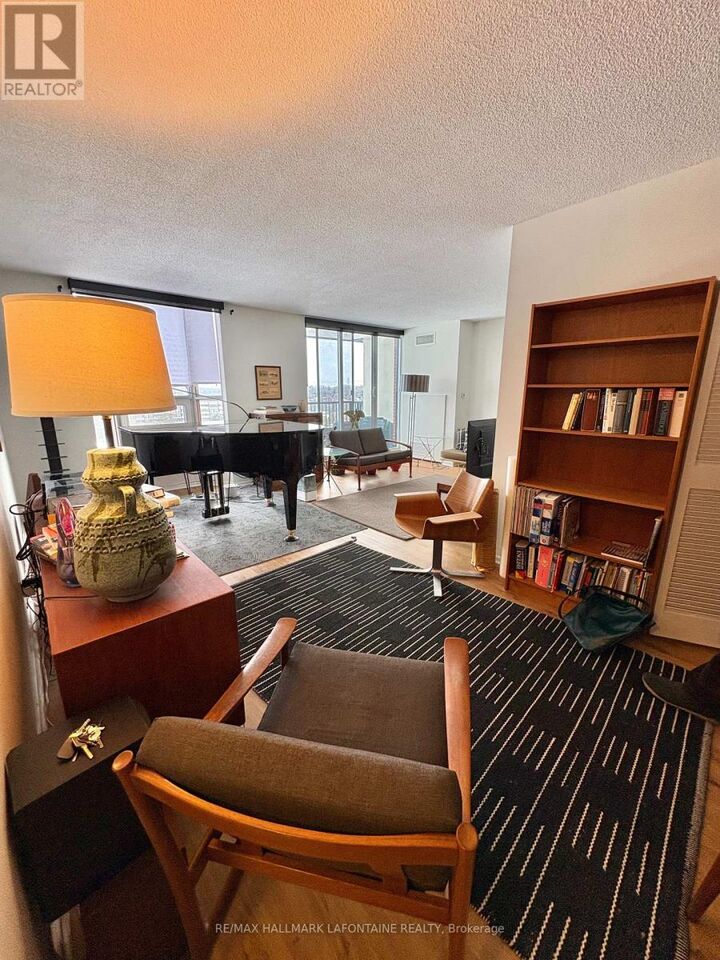 Property Photo: 2951 Riverside Drive 905 ON K1V 8W6