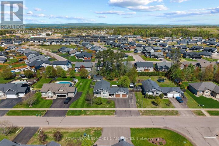 Property Photo:  51 Bedard Boulevard  ON K8H 0B7 