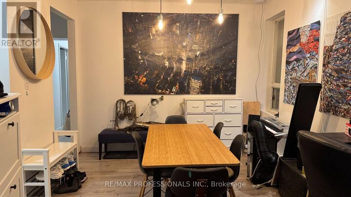 Property Photo:  41 Albemarle Avenue South 3  ON M4K 1H6 