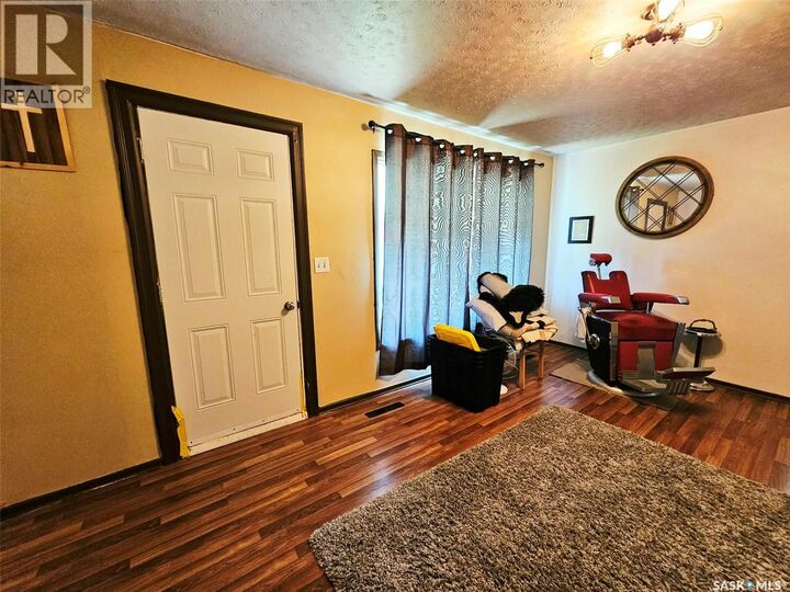 Property Photo:  409 Royal Place  SK S0A 1B0 