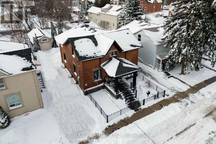Property Photo:  21 Elizabeth Street North  ON L6X 1S1 