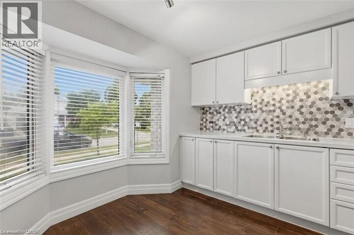 Property Photo: 207 Auburn Drive ON N2K 3T1