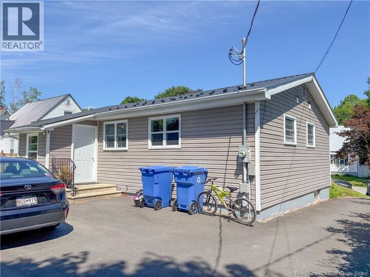 Property Photo:  123 Cambridge Street  NB E7M 1E1 