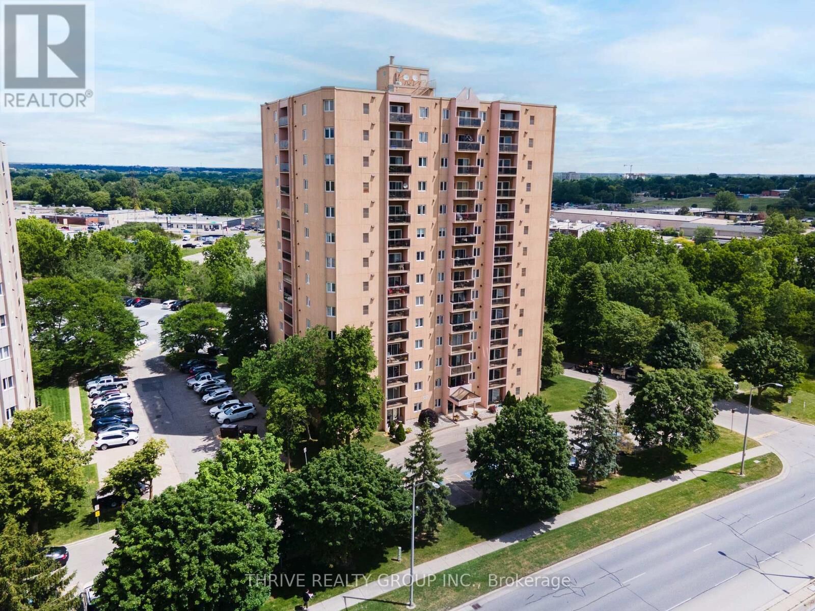 Property Photo: 860 Commissioners Road East 1403 ON N6C 5Y8
