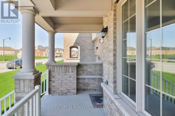 Property Photo:  115 Bonnie Braes Drive  ON L6Y 0Z5 