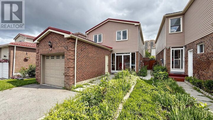 Property Photo:  61 Horseshoe Crescent Bsmt  ON M1B 4S3 