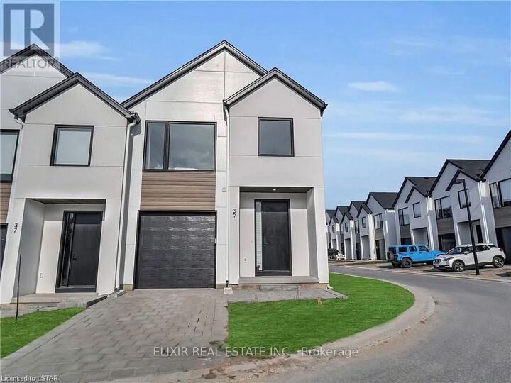Property Photo: 1965 Upperpoint Gate 39 ON N6K 0L2