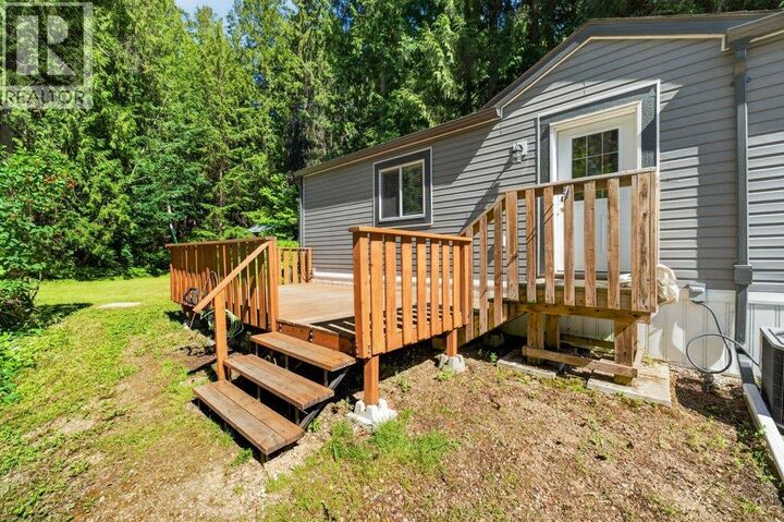 Property Photo:  5161 63 Avenue  BC V0E 1K0 