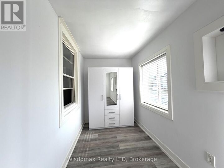Property Photo: 4104 Muir Avenue ON L2E 3L3