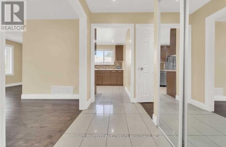 Property Photo:  36 Reigate Avenue Main  ON L6V 2E3 