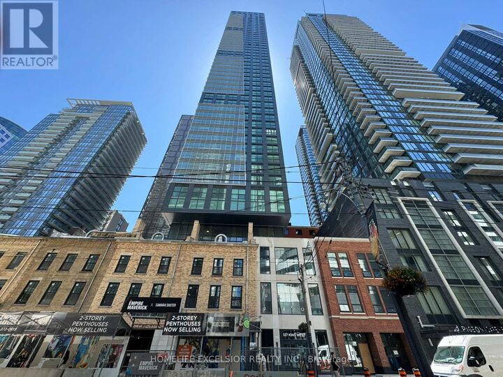 Property Photo:  327 King Street West 1805  ON M5V 0W7 