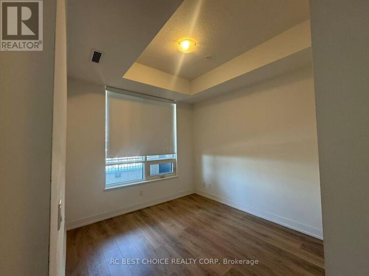 Property Photo: 268 Buchanan Drive 820W ON L3R 8G9