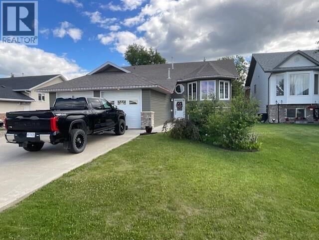 Property Photo:  9903 114A Avenue  BC V1J 7B7 
