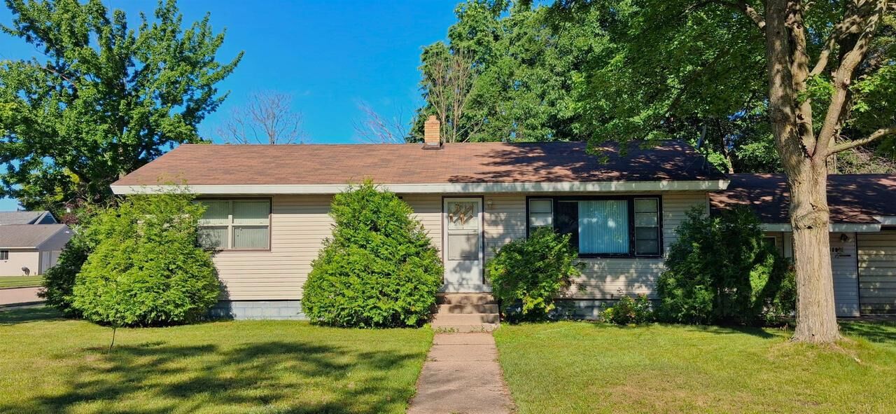 Property Photo: 811 17th Street North WI 54494