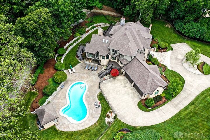 Property Photo: 1973 W Alex Bell Road OH 45459