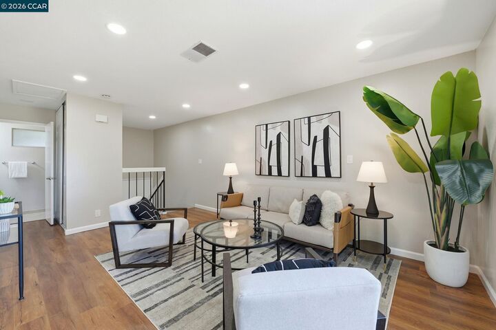 Property Photo: 2332 D St CA 94541
