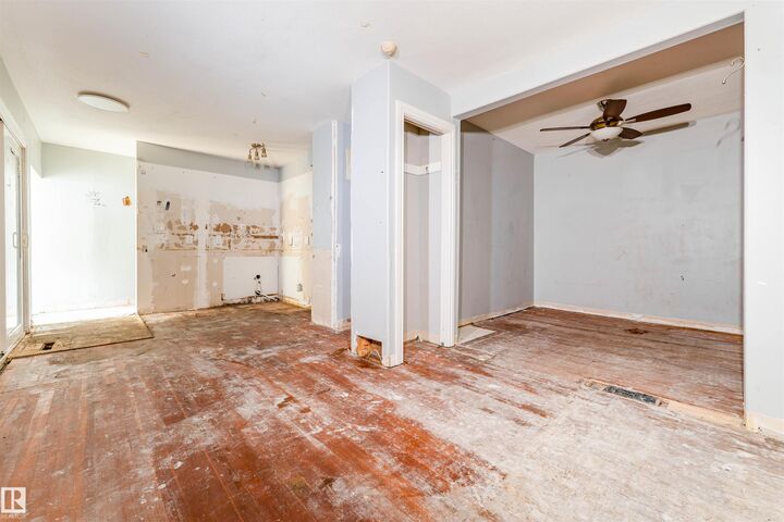 Property Photo: 11944 68 Street NW AB T5B 1P7