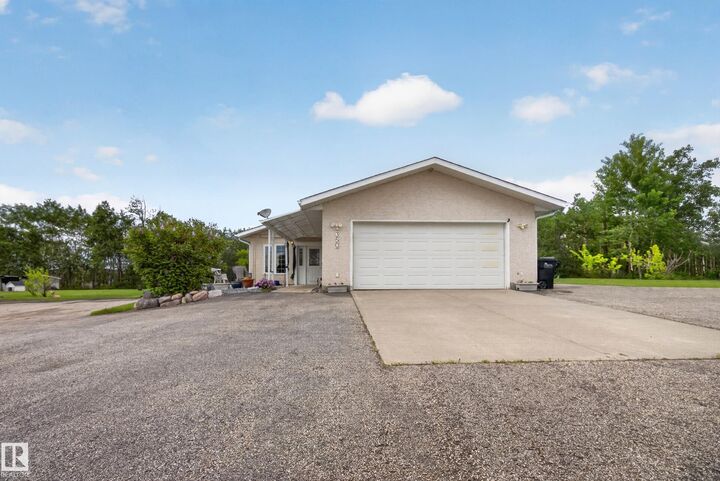 Property Photo: 52343 Rge Road 211 350 AB T8G 1A6