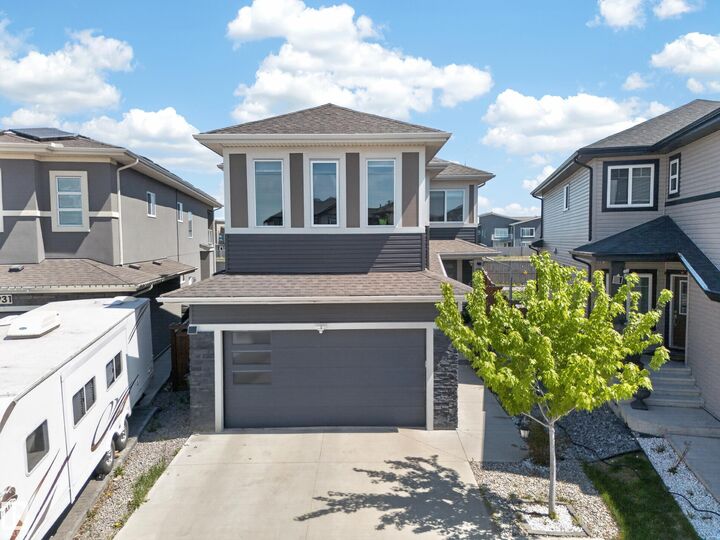 Property Photo:  1927 18 Street NW  AB T6T 2K9 
