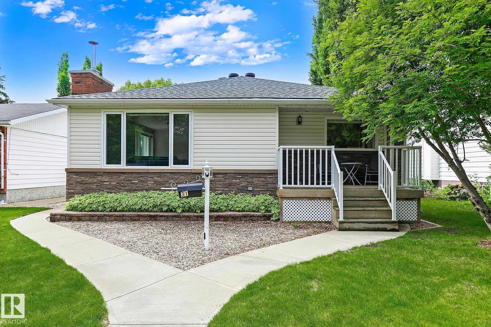 Property Photo:  31 River Drive  AB T9G 1B6 