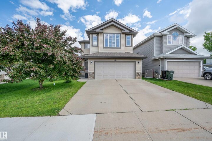 Property Photo:  7 Dorian Way  AB T8H 1Z6 