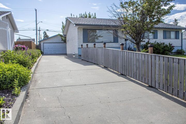 Property Photo:  14107 58 Street NW  AB T5A 1N3 