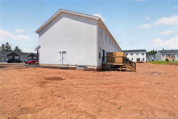Property Photo:  18 Cedric Court  NB E1A 7N6 