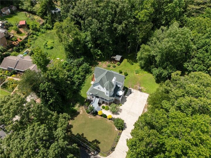 Property Photo: 2957 Leasa Court GA 30066