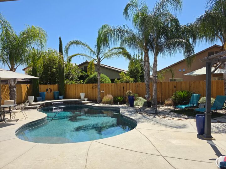 Property Photo:  5640 N Madelyn Avenue  CA 93723 