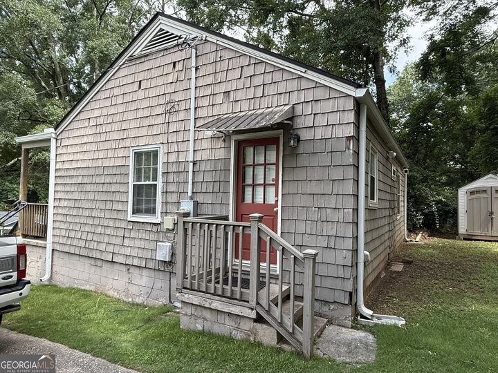 Property Photo: 1624 Terry Mill Road SE GA 30316