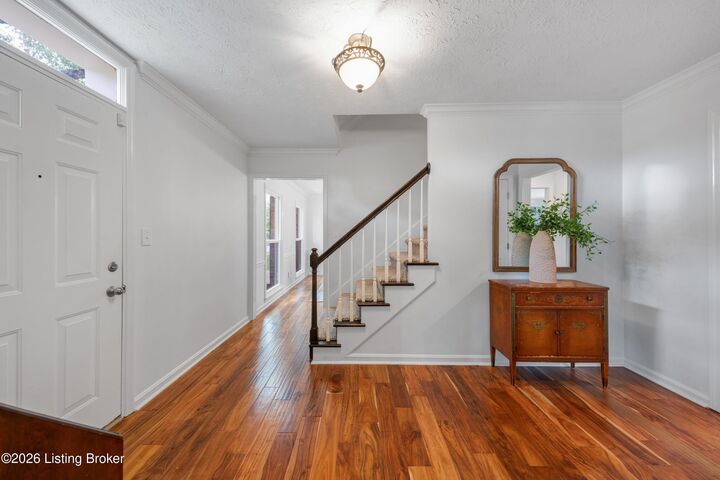 Property Photo:  9003 Blossom Ln  KY 40242 