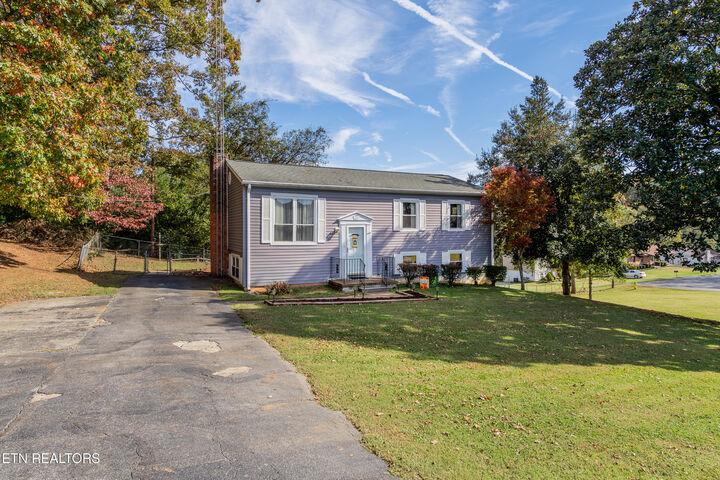 Property Photo:  5301 Fontaine Rd  TN 37920 