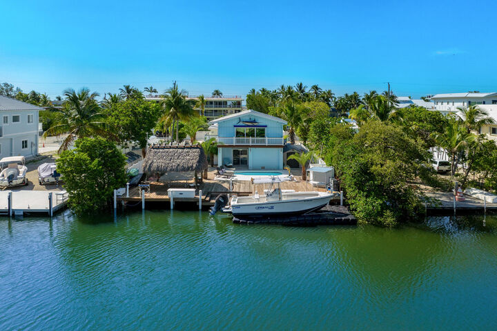 Property Photo: 140 Iroquois Drive FL 33036