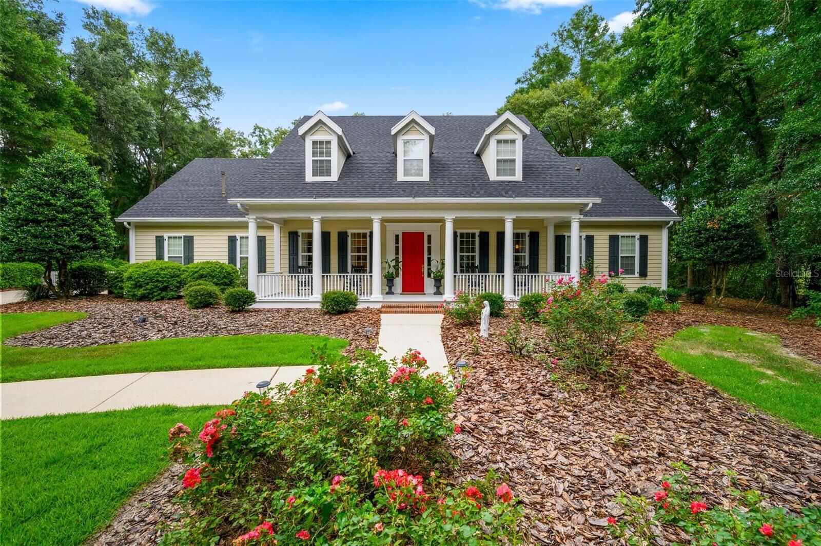 Property Photo:  10005 SW 48th Place  FL 32608 