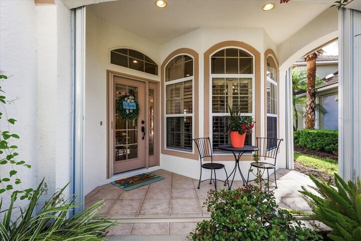 Property Photo: 3239 Osprey Ln FL 33953