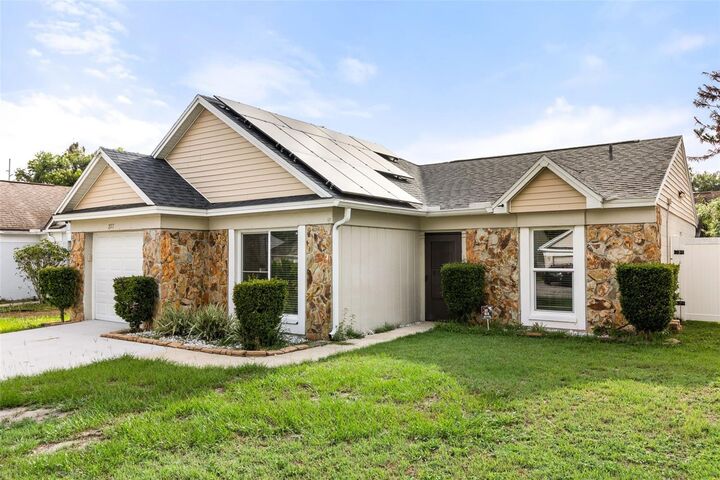 Property Photo: 327 N Cervidae Drive FL 32703