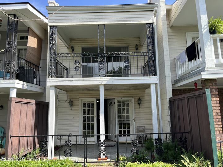 Property Photo:  2501 Gulf Avenue  MS 39501 