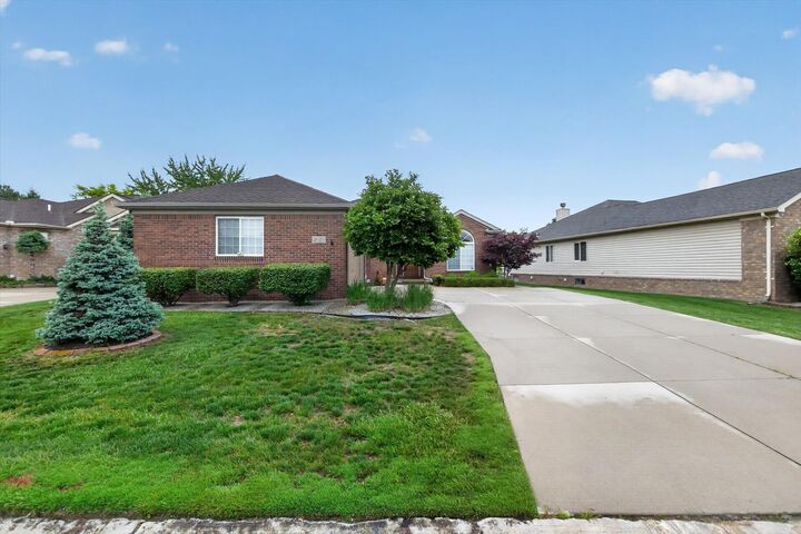 Property Photo: 3629 New Boston Drive MI 48314