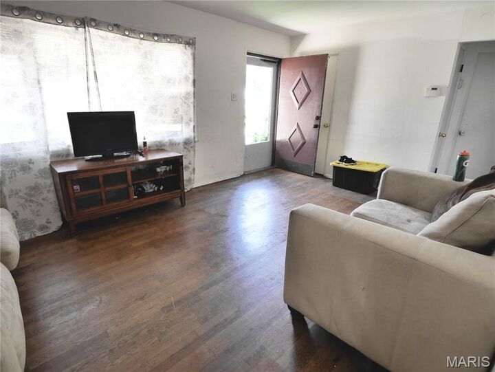 Property Photo:  10113 Crown Point Drive  MO 63136 