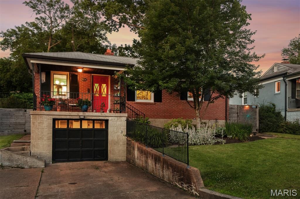 Property Photo:  1524 N Berry Road  MO 63119 