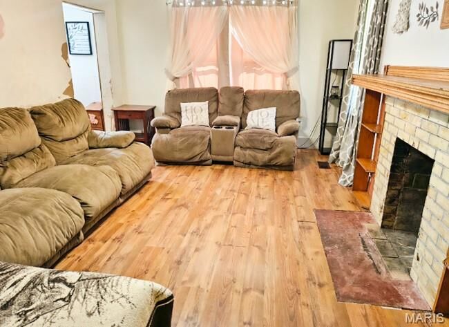 Property Photo:  1408 Pine St  MO 63841 