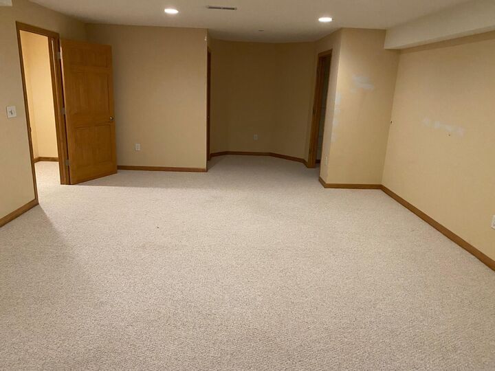 Property Photo:  2171 Norhardt Dr  WI 53045 