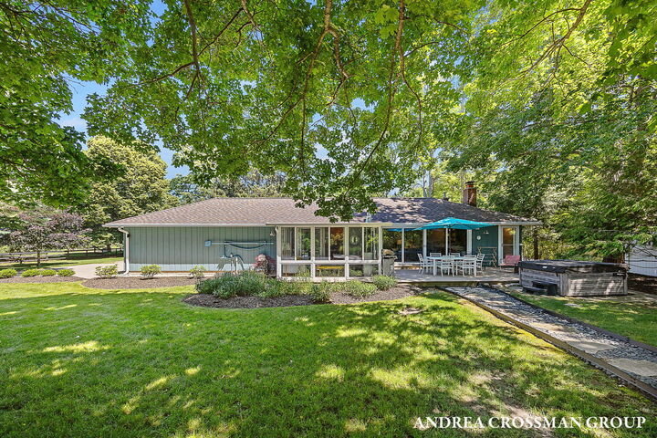 Property Photo:  2056 Lakeshore Drive  MI 49408 