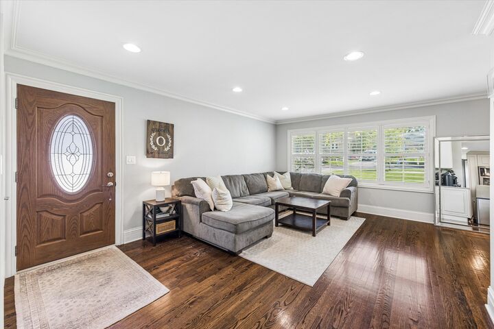 Property Photo:  4432 Wilson Avenue  IL 60515 