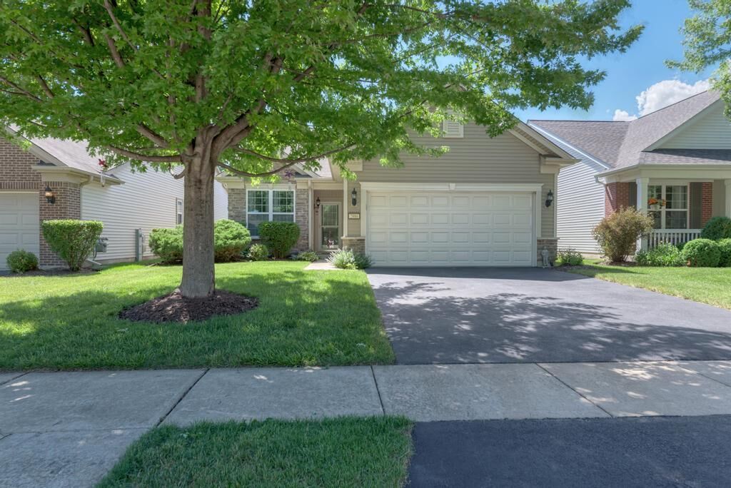 Property Photo:  2886 Edgewater Drive  IL 60124 