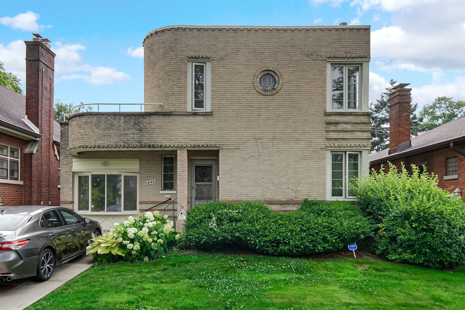 Property Photo:  10122 S Bell Avenue  IL 60643 