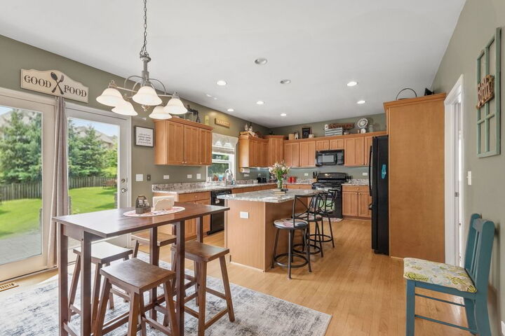 Property Photo: 936 Stony Creek Lane IL 60560