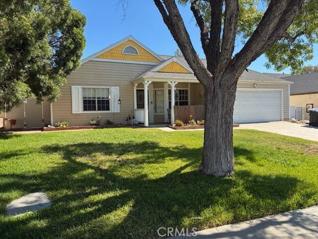 Property Photo: 1120 Athena Court CA 92507