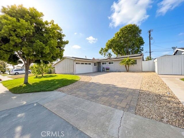 Property Photo:  886 Joann Street  CA 92627 